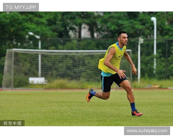 上海羽毛球队在选拔赛中以60分高居积分榜首位展现强劲实力