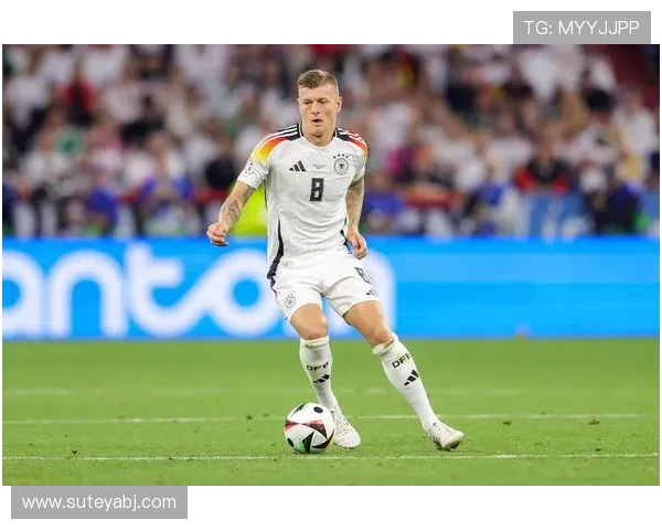 全球最帅足球明星盘点他们的魅力与风采让人心动不已