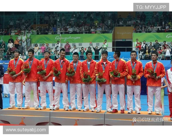 全运会回顾：重庆羽毛球队展现卓越团队协作精神与竞技风采